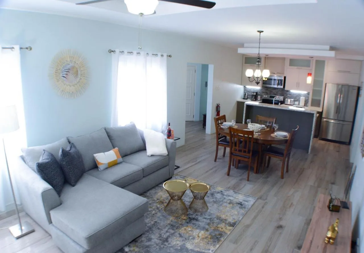 Pen Manor Modern 2 Bedroom Apartment Boissiere Village