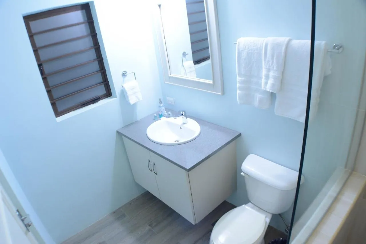 Pen Manor Modern 2 Bedroom Apartment Boissiere Village 0*,